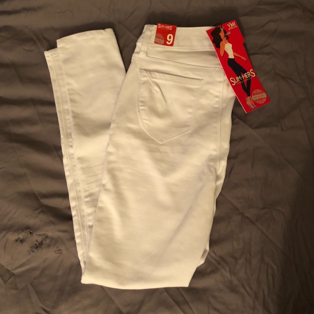 NWT Mid rise jeans!
